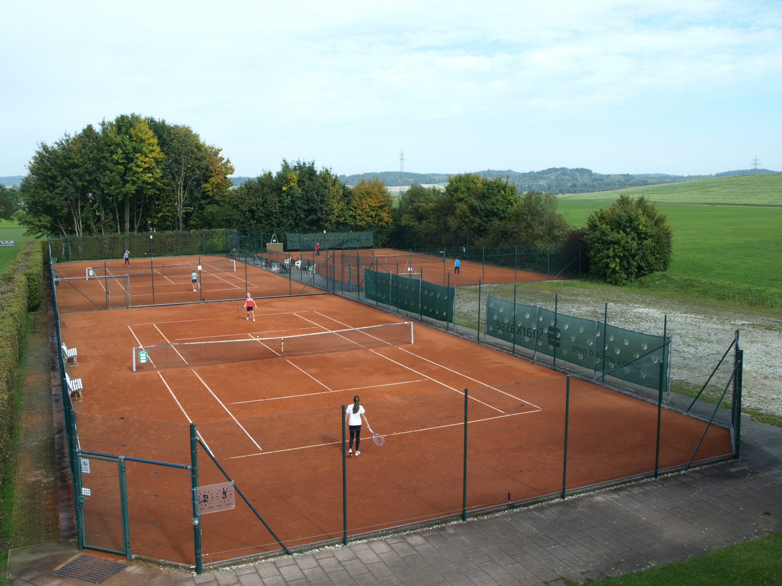Read more about the article Tennis-Camp für die Jugend zum Ferienabschluss